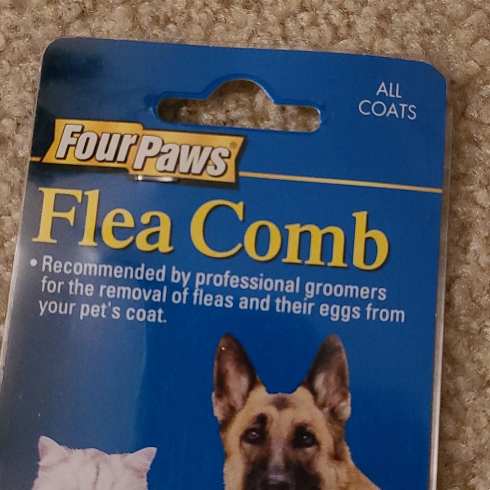 Four Paws Flea Comb - Picture 4 of 7